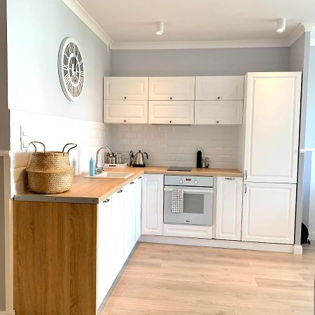 Mieszkanie W Marynarskim Stylu 700M Od Morza Kołobrzeg Exteriör bild